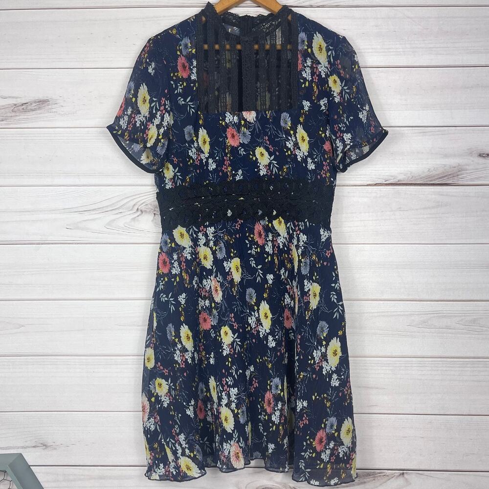 Foxiedox Anthropologie Juniper Floral High Neck‎ Embroidered Dress S